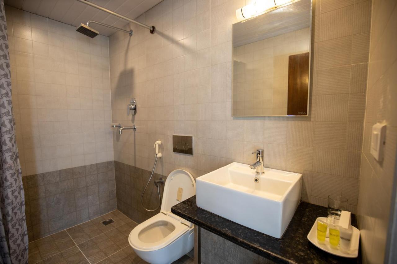 Gateway Himalaya Resort Ghanpokhara エクステリア 写真