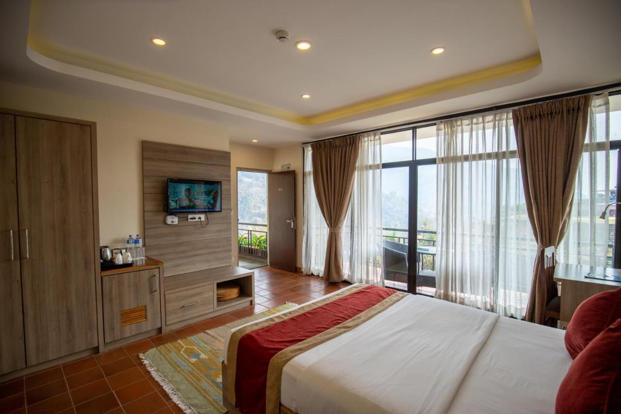 Gateway Himalaya Resort Ghanpokhara エクステリア 写真