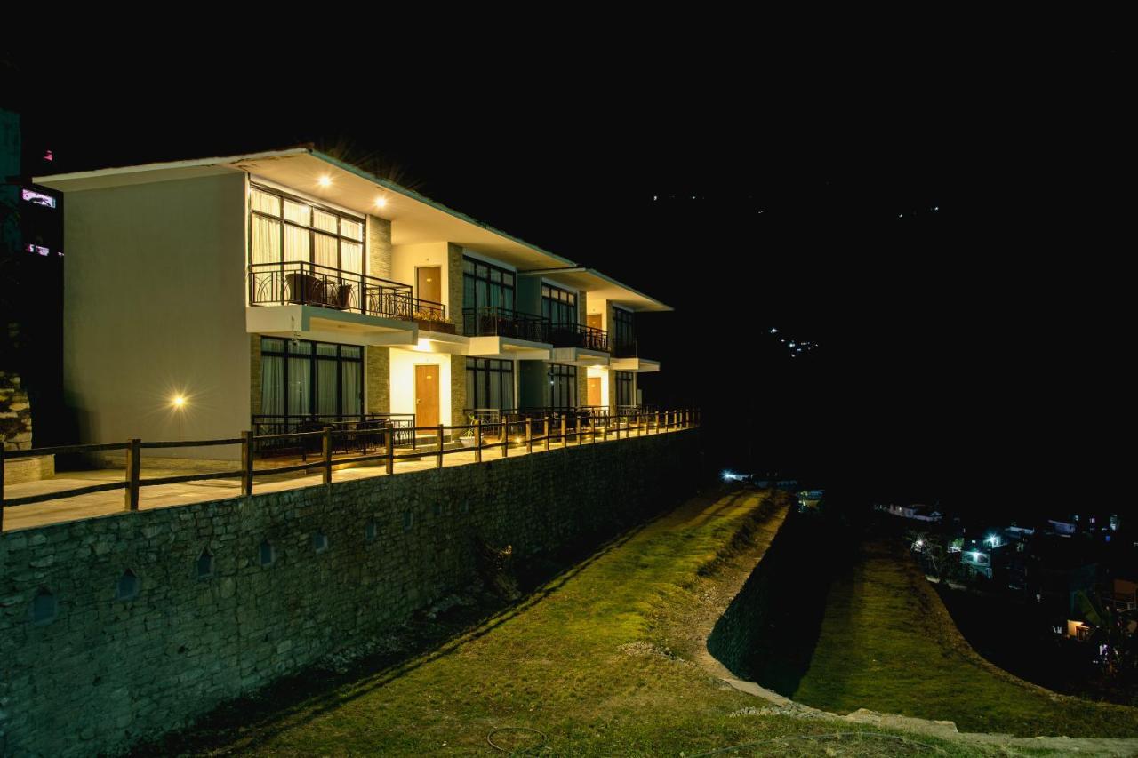 Gateway Himalaya Resort Ghanpokhara エクステリア 写真