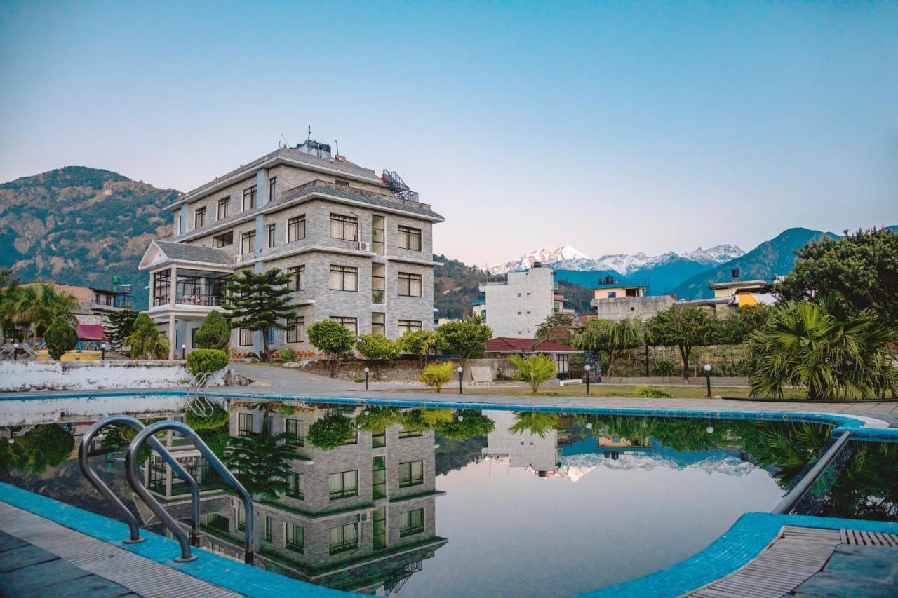 Gateway Himalaya Resort Ghanpokhara エクステリア 写真